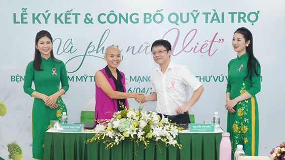 Bệnh viện Thẩm mỹ Thu Cúc cùng Mạng lưới Ung thư vú Việt Nam thành lập quỹ “Vì phụ nữ Việt” ảnh 1