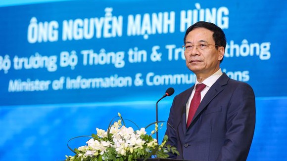 Bộ trưởng Nguyễn Mạnh Hùng phát biểu chỉ đạo tại Hội thảo và Triển lãm quốc tế Ngày An toàn thông tin Việt Nam năm 2021