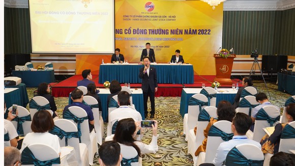 SHS tổ chức ĐHĐCĐ thường niên năm 2022: Ông Đỗ Quang Hiển từ nhiệm Chủ tịch HĐQT SHS, tuân thủ quy định Luật các TCTD ảnh 1