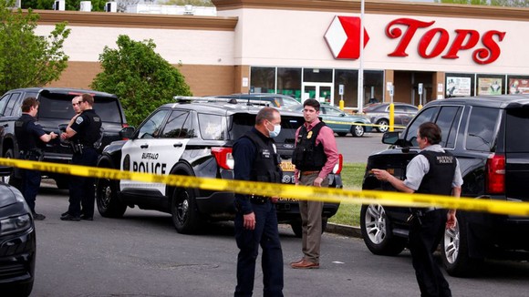 Mỹ: Nổ súng trong siêu thị, 10 người thiệt mạng ảnh 6