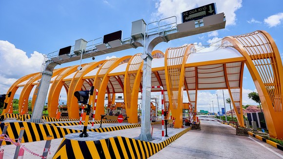 Sắp khánh thành cao tốc Vân Đồn – Móng Cái có hệ thống chiếu sáng hiện đại nhất Việt Nam ảnh 4
