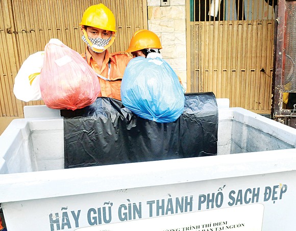 Cần chuyển đổi mô hình thu gom rác ảnh 1