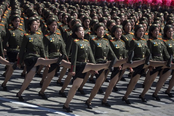 CHDCND Triều Tiên diễu binh không có tên lửa tầm xa mừng 70 năm Quốc khánh ảnh 10