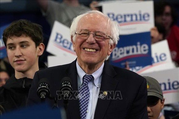 Thượng nghị sĩ bang Vermont, ông Bernie Sanders sau cuộc bầu cử sơ bộ ở bang New Hampshire ngày 11-2-2020. Ảnh: AFP/TTXVN