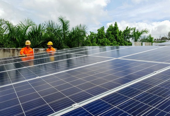 Vận hành trên 100.000 công trình điện mặt trời mái nhà