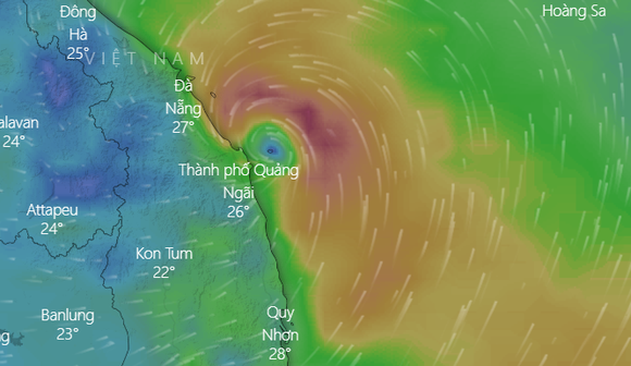 Hồi 22 giờ ngày 11-9, vị trí tâm bão số 5 ngay trên vùng biển từ Đà Nẵng đến Bình Định ảnh 2