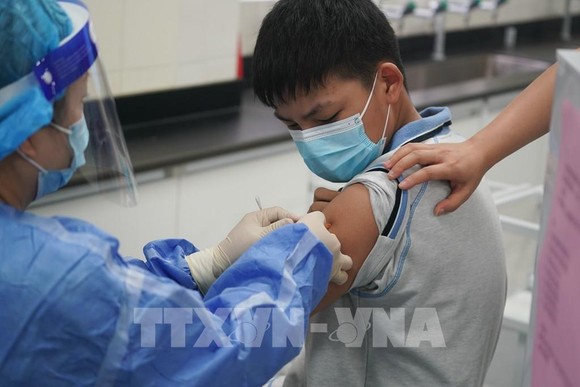 Trung Quốc bắt đầu tiêm chủng cho trẻ từ 3-11 tuổi ảnh 1