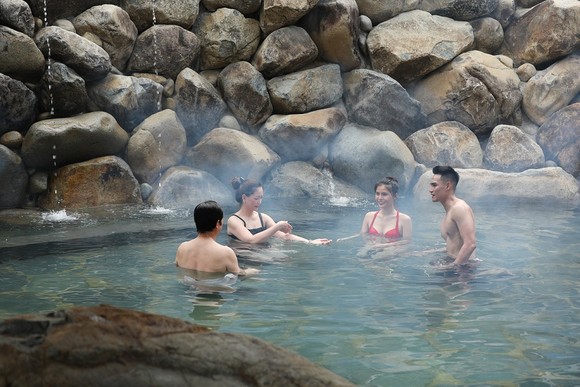 Hệ sinh thái onsen Quang Hanh và nghệ thuật tái hiện “quốc bảo của người Nhật” trên miền di sản ảnh 3