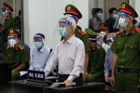 Bị cáo Nguyễn Chiến Thắng tại phiên tòa sáng nay 4-4