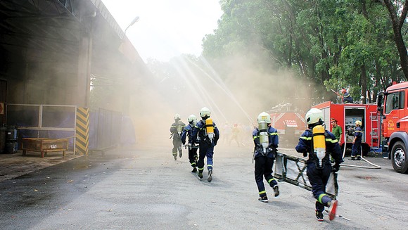 Công ty Vedan Việt Nam tích cực thực tập phương án chữa cháy và cứu nạn cứu hộ ảnh 4
