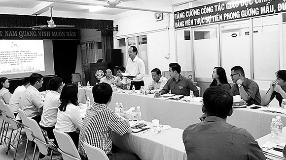 Phó Bí thư Thường trực Đảng ủy Sawaco Dương Hồng Đệ phát biểu tại buổi làm việc với Thành đoàn TPHCM