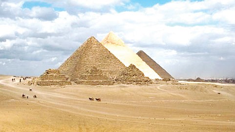 Kim tự tháp bậc thang Djoser