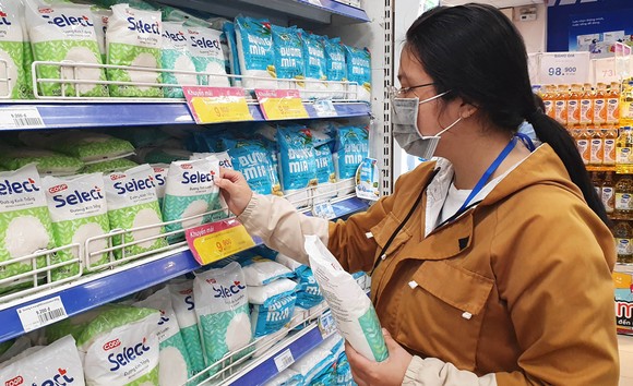 Mua hàng chính hãng, chất lượng với giá cực rẻ tại chuỗi siêu thị lớn nhất Việt Nam ảnh 1