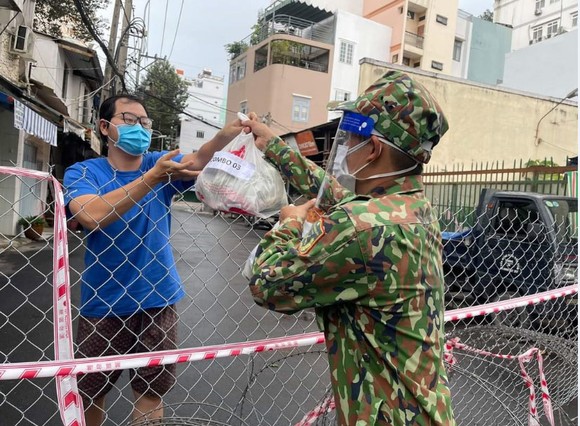 Hệ thống bán lẻ Satra mở thêm nhiều cửa hàng thực phẩm tiện lợi phục vụ người dân ảnh 1