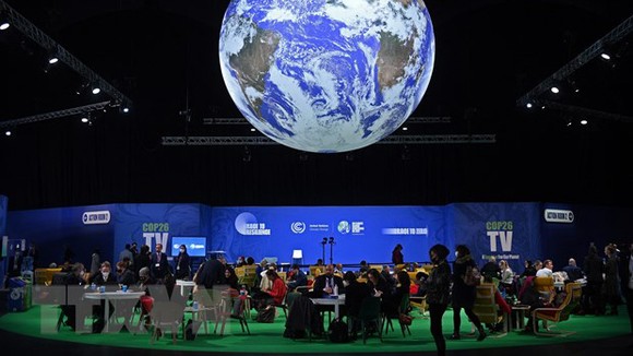 Đại biểu dự Hội nghị COP26 tại Glasgow, Scotland ngày 2-11-2021. Ảnh: TTXVN