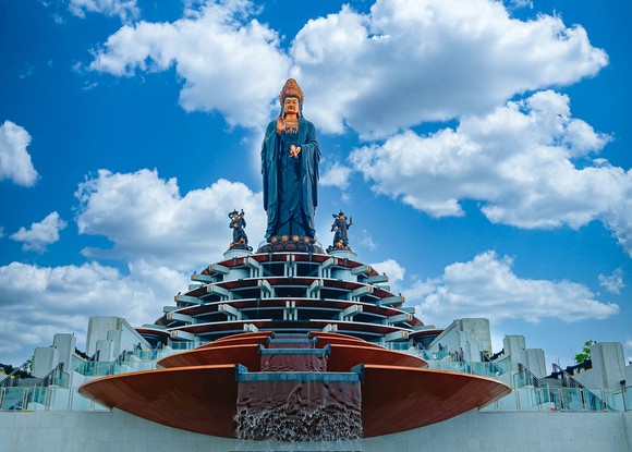Tết này đến núi Bà Đen khám phá văn hóa, nghệ thuật Phật giáo ấn tượng ảnh 7