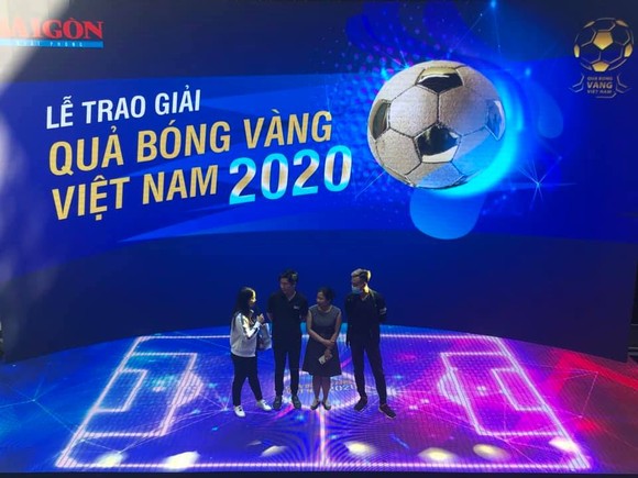 Lễ trao giải Quả bóng vàng Việt Nam 2020 rộn ràng trước giờ G ảnh 1