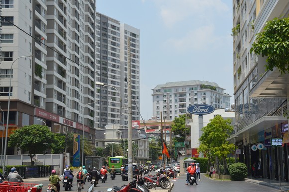 Áp lực dự án nhà ở 'đè' hạ tầng ảnh 1