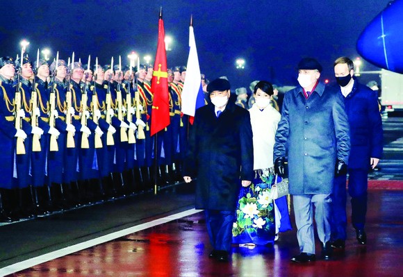 Chủ tịch nước Nguyễn Xuân Phúc thăm chính thức Liên bang Nga ảnh 1