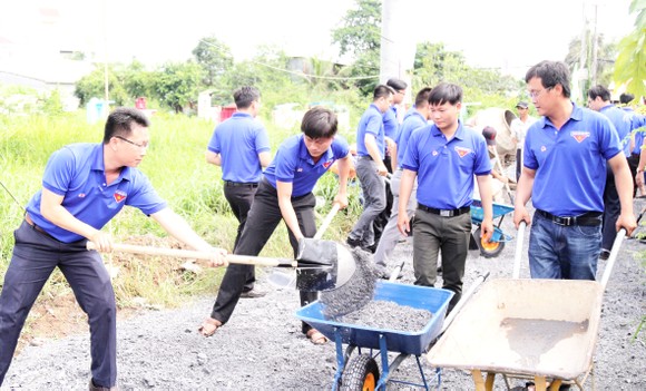 Đoàn Khối Dân - Chính - Đảng TPHCM: Sáng tạo để phục vụ người dân ảnh 1