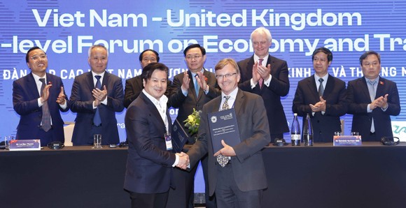 Đẩy mạnh hợp tác kinh tế, thương mại Việt Nam - Anh ảnh 1