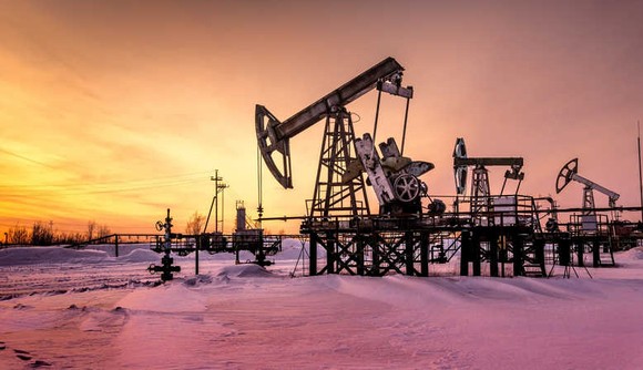 Nga, Mỹ giảm mạnh khai thác dầu thô