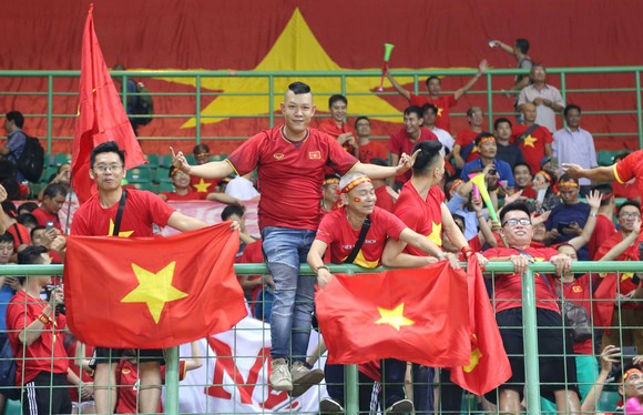 Ngày lịch sử của thể thao Việt Nam ở Asiad: Điển kinh nhặt HCV, bóng đá vào bán kết  ảnh 7
