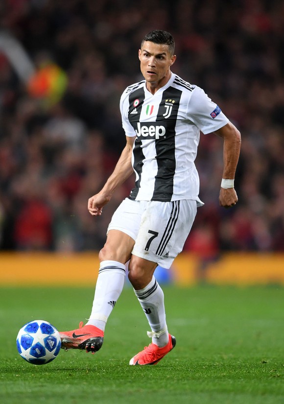 Ronaldo cân bằng kỷ lục ghi bàn 61 năm của Juventus ảnh 1