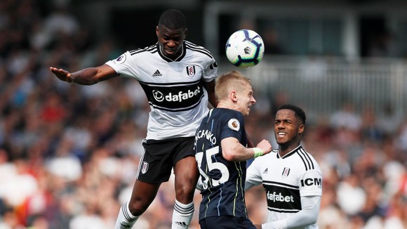Fulham - Man City 0-2: Silva và Aguero tỏa sáng, Man Xanh chiếm lại ngôi đầu ảnh 7