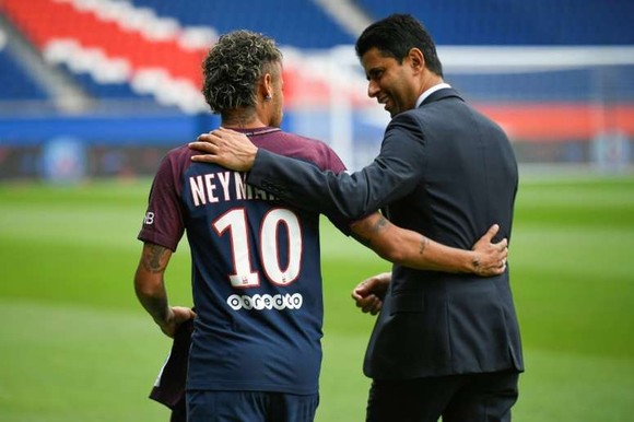 Chủ tịch Nasser Al-Khelaifi đã ngán Neymar!