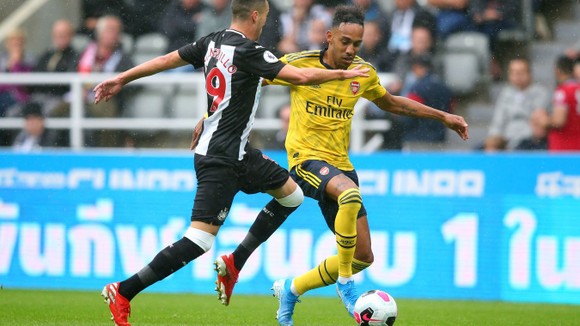 Newcastle - Arsenal 0-1, Aubameyang giúp Pháo thủ hạ gục Chích chòe ảnh 4