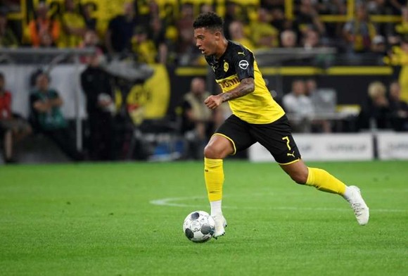 Cầu thủ chạy cánh Jadon Sancho của Dortmund.