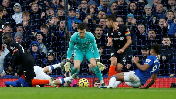 Everton - Chelsea 3-1: Calvert-Lewin nhấn chìm The Blues để đền ơn Ferguson ảnh 7