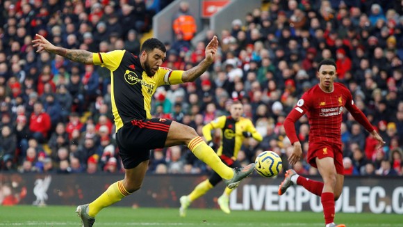 Liverpool - Watford 2-0: Mo Salah tỏa sáng với cú đúp ảnh 3