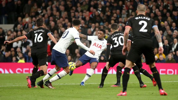 Tottenham - Man City 2-0: Jose Mourinho thắng Guardiola khi Bergwijn tỏa sáng ảnh 10