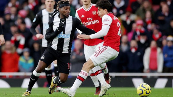 TRỰC TIẾP Arsenal - Newcastle: Aubameyang săn tìm bàn thắng ảnh 3