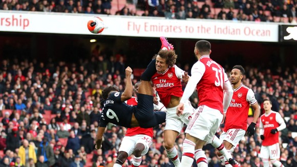 Arsenal - Everton 3-2: Aubameyang ghi cú đúp giúp Pháo thủ ngược dòng ảnh 3