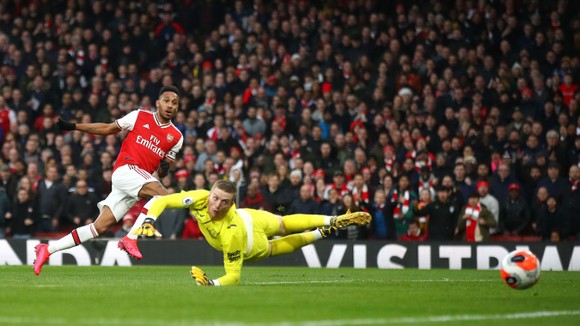 Arsenal - Everton 3-2: Aubameyang ghi cú đúp giúp Pháo thủ ngược dòng ảnh 8