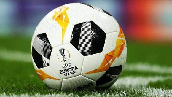 Europa League: Hoãn trận Salzburg - Eintracht Frankfurt vì bão