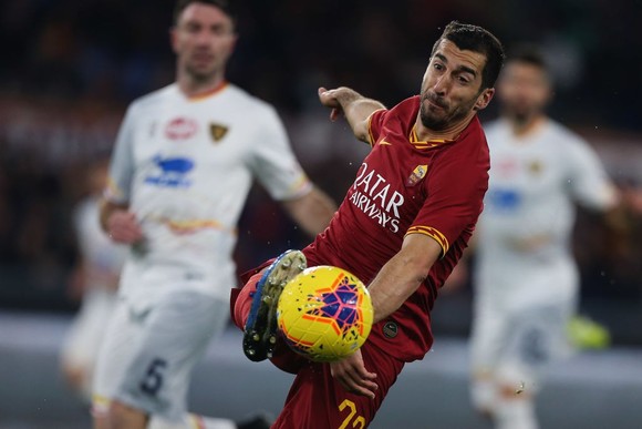 Bộ trưởng thể thao Ý: Serie A có thể không nối lại ảnh 1