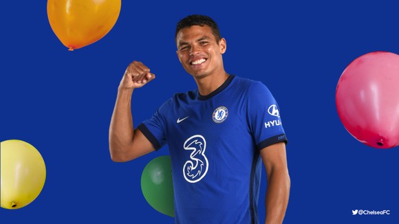 Thiago Silva trong màu áo Chelsea