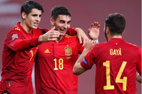 Luis Enrique tin vào sức trẻ ảnh 1