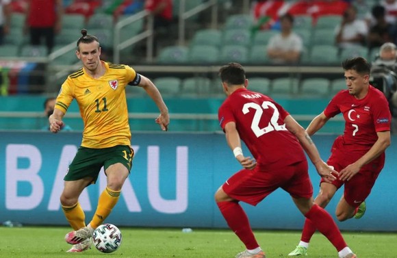 Thổ Nhĩ Kỳ - Xứ Wales 0-2: Gareth Bale và Aaron Ramsey phô bày đẳng cấp ảnh 5