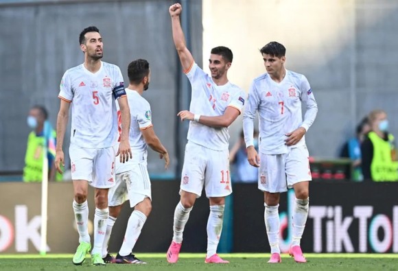 Croatia – Tây Ban Nha 3-5 (hiệp phụ): Unai Simon tặng quà, Sarabia, Torres, Morata tạo kỷ lục ghi bàn Euro ảnh 5