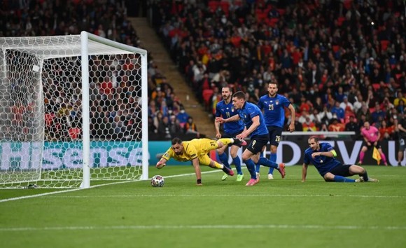 Italia – Tây Ban Nha 1-1 (4-2 luân lưu) Morata từ người hùng thành tội đồ, chân sáo Jorginho đưa Azzurri vào chung kết ảnh 5