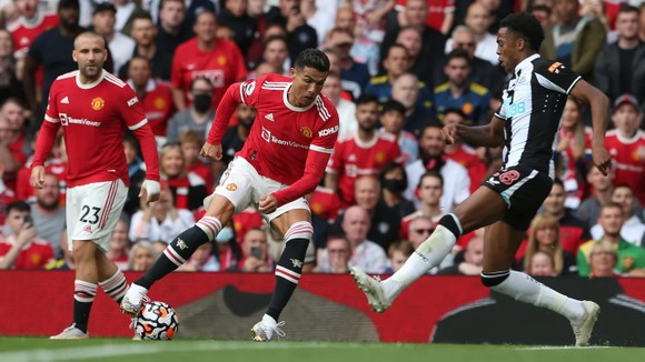 Ronaldo ca ngợi đêm ‘kỳ diệu’ ở Old Trafford ảnh 1