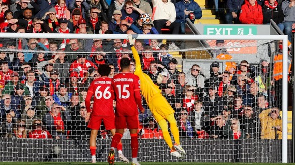 Liverpool – Brighton 2-2: Sadio Mane ghi bàn, Salah tỏa sáng nhưng Brighton vẫn lội ngược dòng khó tin ảnh 3