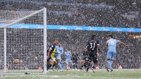 Manchester City – West Ham 2-1: Gundogan và Fernandinho ghi dấu ấn ảnh 2