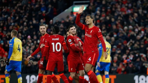 Liverpool – Southampton 4-0: Jota ghi cú đúp, Thiago và Van Dijk góp công vùi dập The Saints ảnh 4