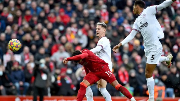 Fabinho tỏa sáng, Minamino mừng sinh nhật khi Liverpool ghi chiến thắng 3 sao ảnh 3